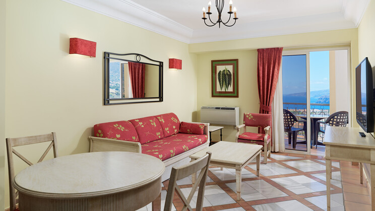 Las Águilas Tenerife, Affiliated by Meliá